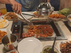 -爱客得牛排海鲜烤肉·火锅自助(春熙路黑金好店)