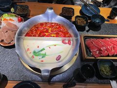 -湊湊火锅·茶憩(南京东路悦荟店)