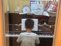 -柏斯音乐艺术中心·钢琴·吉他(世纪金源店)