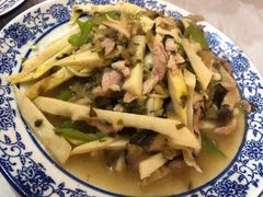 -邱记私房菜·十八年本地菜
