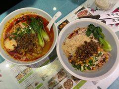 -张氏宽窄巷成都名小吃(茂业百货华强北店)