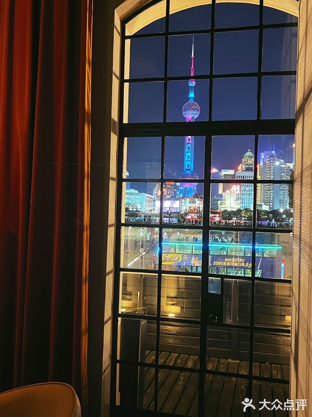 外滩高性价比氛围江景餐厅｜京祇