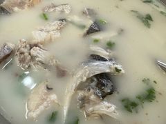 -雪湖煜辰鱼头老店(雪野湖店)