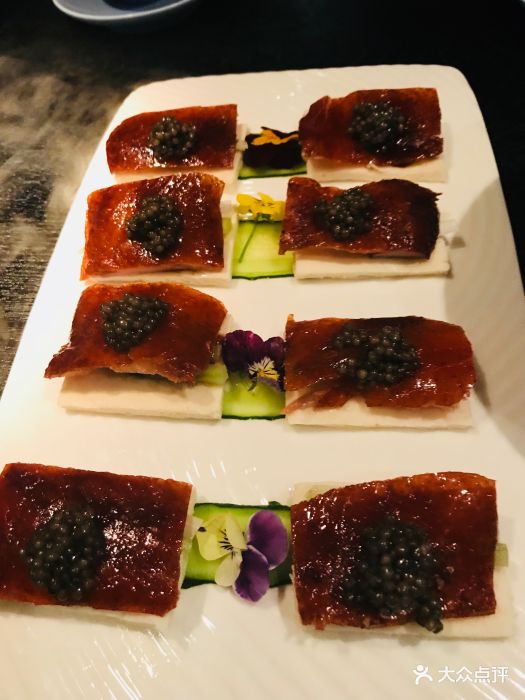 鱼子酱片皮鸭