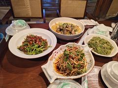 -二厨·吊桥小院·脆皮烧鸡公·本地农家菜(沿江西路店)