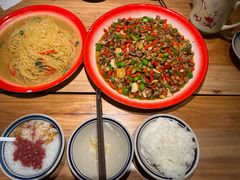 -泥糊破店小酒馆·团建聚餐(南京西路店)