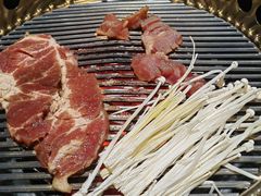 -小花花炭火烤肉·十五年延吉风味(左家庄店)