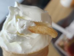 圆筒冰淇淋-麦当劳(政通路店)