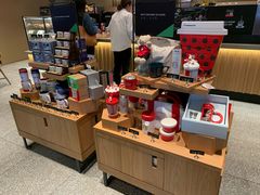 零售区-星巴克(无锡高铁站店)