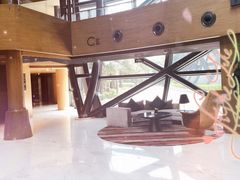 -上海滴水湖皇冠假日酒店