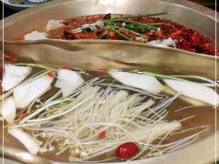 -沸炉重庆老火锅(军事博物馆店)