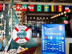 -百灵希尔顿逸林酒店大堂吧