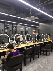 -藤野造型烫发染发