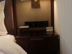 -青岛天瑞星空酒店