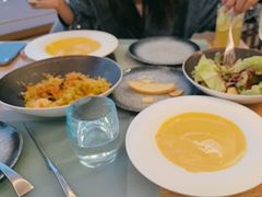 -杏荟旋转餐厅(广州爱群店)