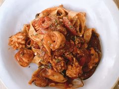 番茄海鲜宽面-A30 BISTRO