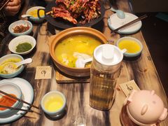 -新百广场(地铁站)