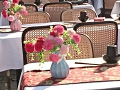 -刘姐啤酒鱼民族演艺餐厅(西街总店)