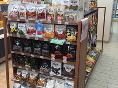-全家便利店(宜山路站店)