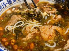 酸菜肉片米线-贵州米线(童家巷店)