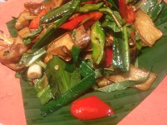 -云海肴·汽锅鸡·云南菜(天山百盛优客店)