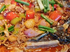 -鸣记脆皮烤鱼·海鲜烤鱼(三八广场店)