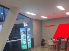 -上海永达奥诚奥迪4S店(申江路店)