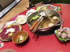 -潮汕·草根牛肉档(上海荟聚城市集市店)