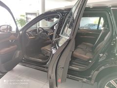 -杭州中沃沃尔沃4S店(滨江区店)