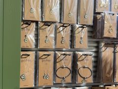 -九又四分之三站台哈利波特商店