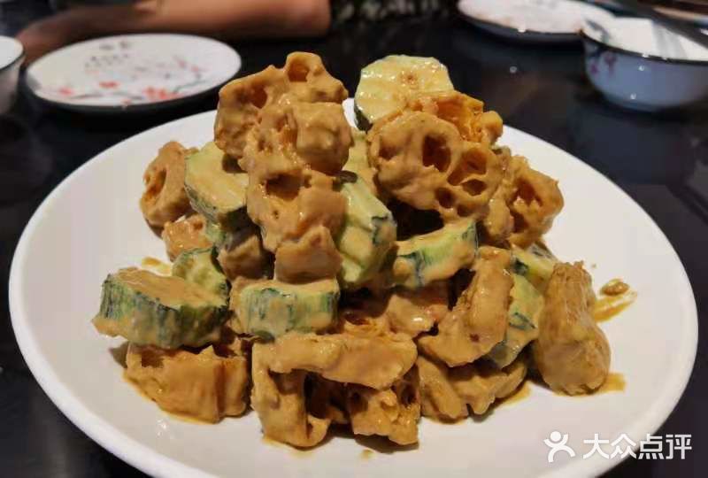梅飞酒家(桑园路店)黄瓜拌油条图片