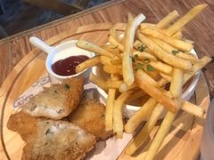 -玛格萝妮(汇智国际商业中心店)