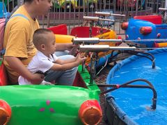 -滨河世纪广场公园