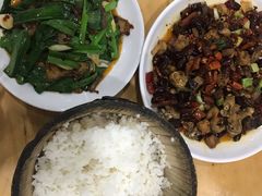-雷祖芳老妈蹄花店
