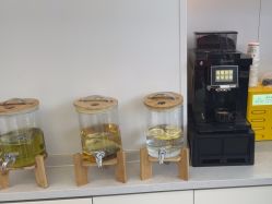 点击看大图 -魔型社烫染店