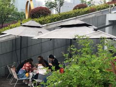 -UNI UNI(环亚凯瑟琳店)