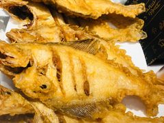 炸偏口鱼-方城小吃店