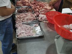 -标记美食新鲜猪杂(兴南大道店)
