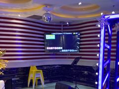-乐潮汇时尚量贩式KTV(嘉业国际城购物中心店)