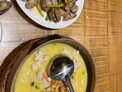 -泉畔人家·老济南经典鲁菜(大明湖店)
