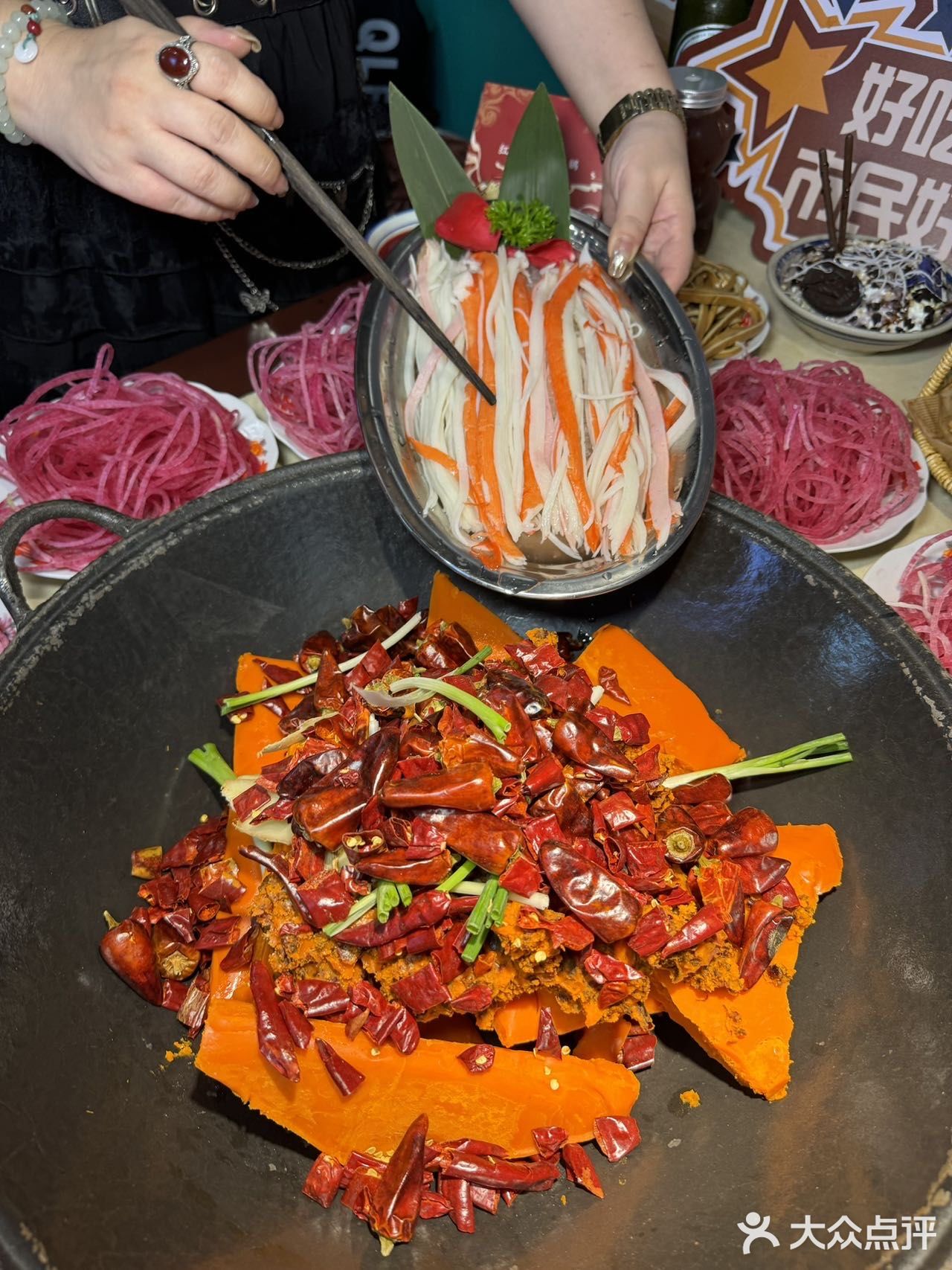 家门口的重庆味道，每一口都好满足！
