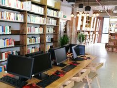 -香洲区图书馆(乐士文化区店)