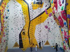 -问山MountQuest攀岩馆