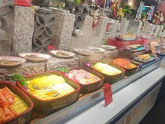 -四囍码头海鲜烧烤自助火锅(外滩南京东路悦荟广场店)