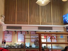 -何师傅美蛙鱼头(汉街店)