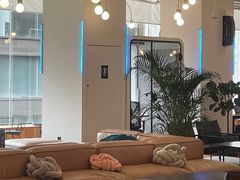 -WeWork中国(南京西路社区店)