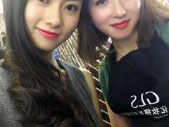 -金夫人化妆摄影职业培训学校