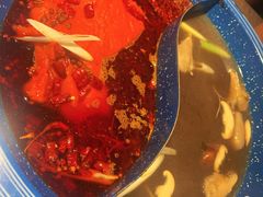 重庆红油经典鸳鸯锅-王歘歘·chuǎ火锅(五道营店)