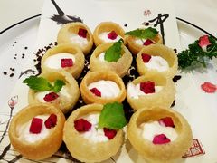 红果虾仁沙拉-渔娘渔家丹东海鲜(东直门店)