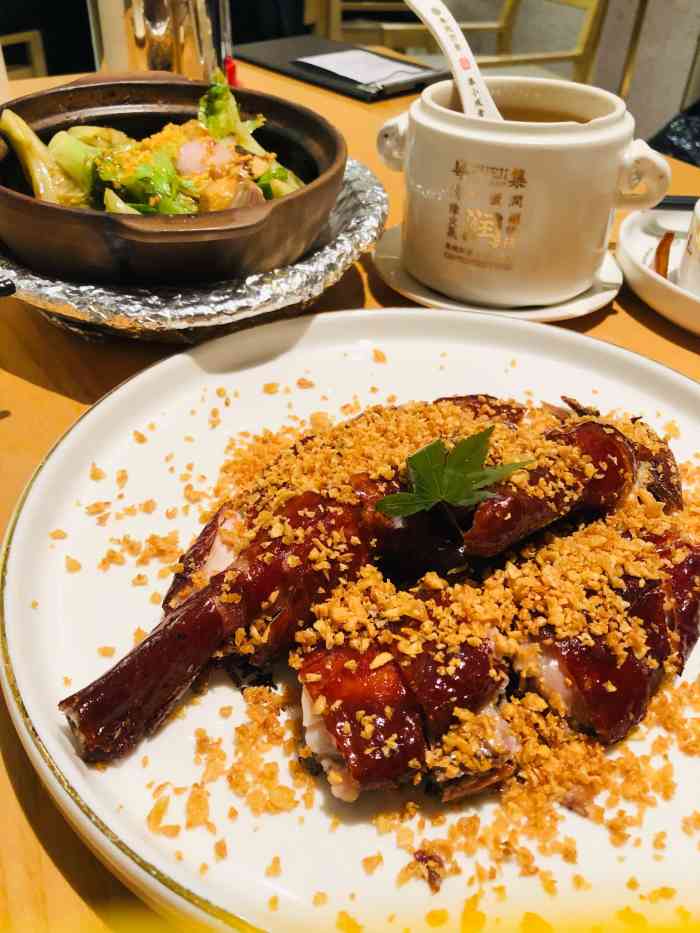 粤集· 粤菜正牌(卓悦汇店)-"[薄荷]环境:环境挺不错的,服务也可以.